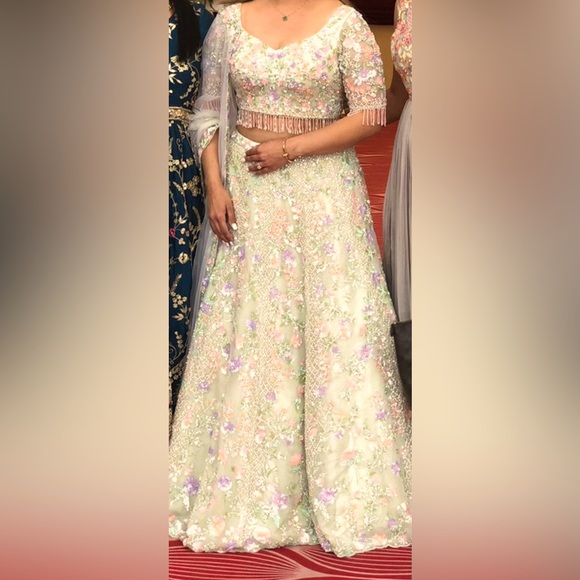 Designer Lengha - Picture 2 of 5